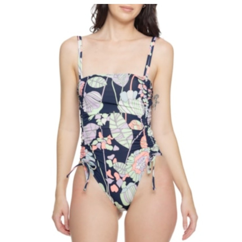 Carve Designs Jessa One-Piece Swimsuit UPF 50 Size Small Floral Ruched Navy Pink